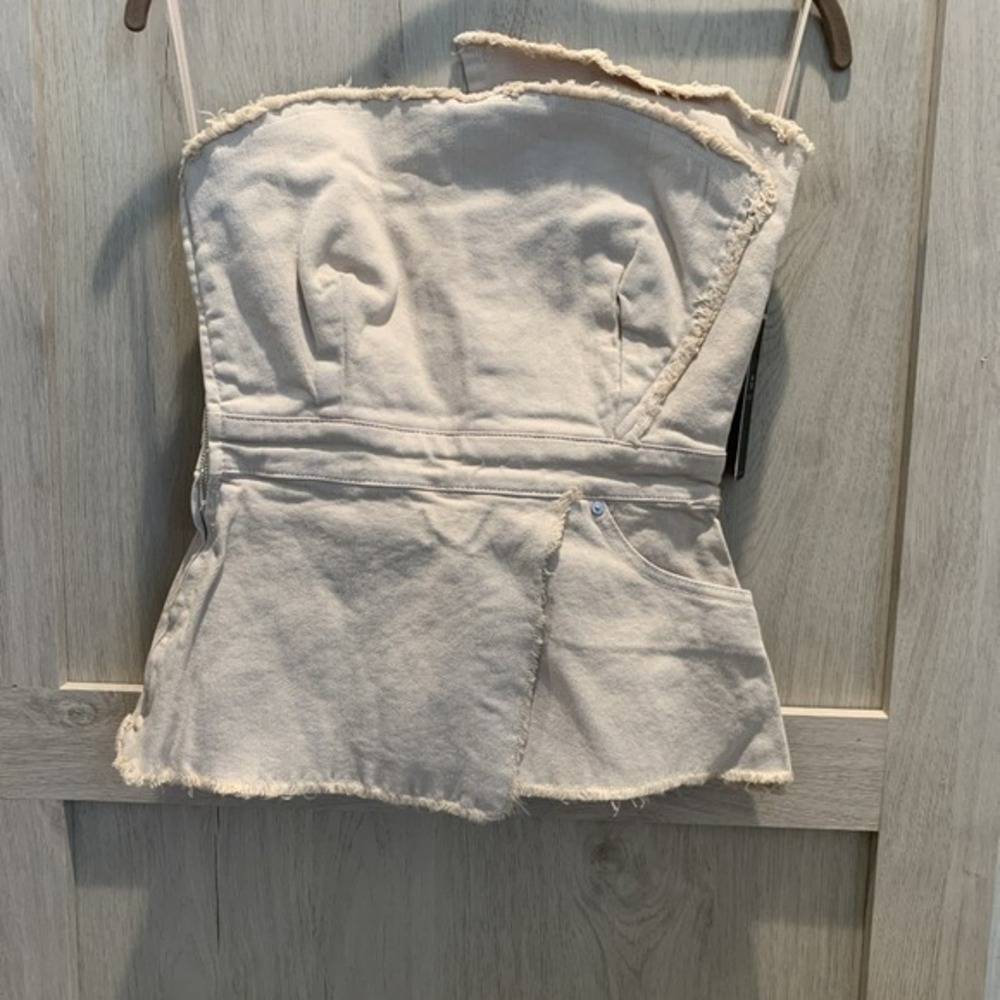 Tractr Denim‎ Strapless Side Zip Corset Top Raw Hem Cream Asymmetrical- Size S - Picture 2 of 5